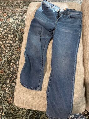 Truth Men's Bootcut Jeans in Blue Wash